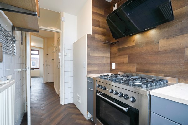 Medium property photo - Bussumsestraat 77, 2574 JC Den Haag